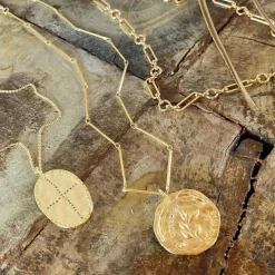 Louise Hendricks Colliers^Collier - Shirine